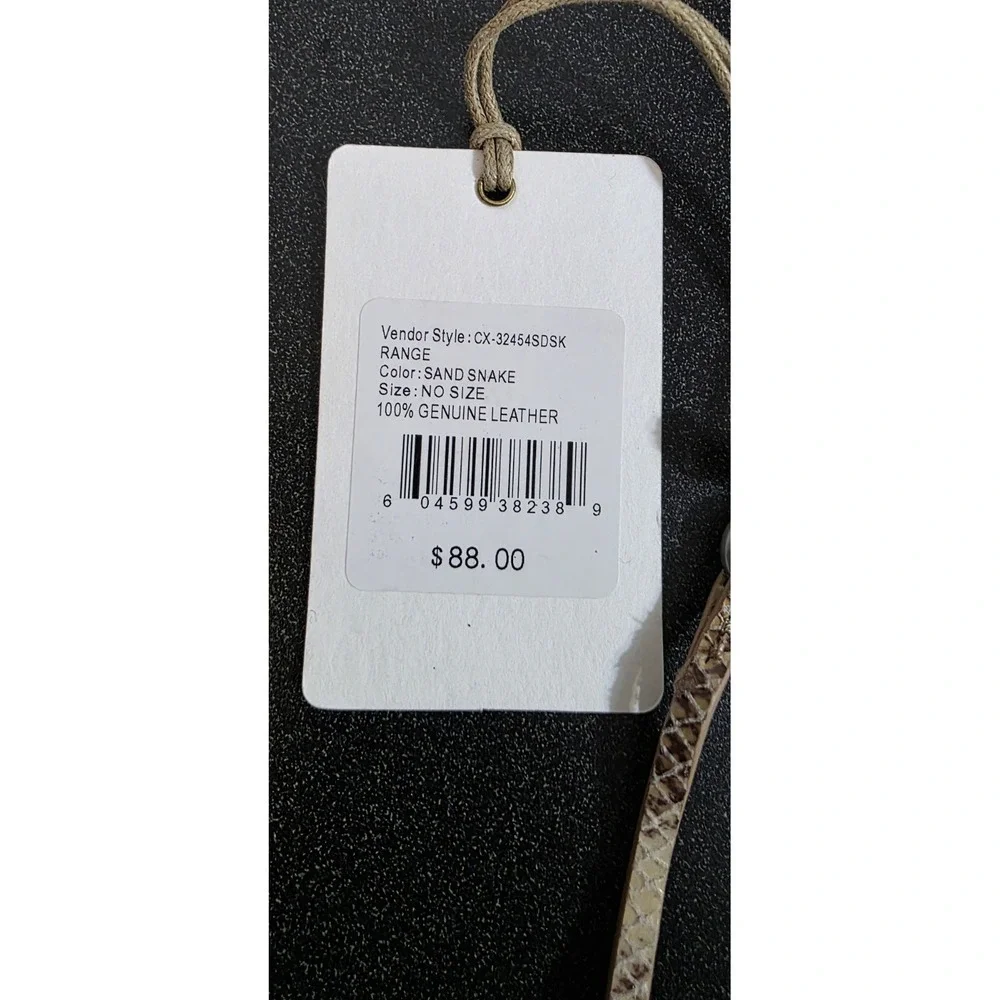 NWT Hobo International‎ Womens Leather Peak Slim Continental Wallet Sand Snake